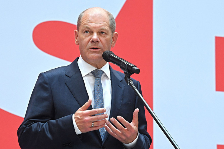 Fotó: AFP/Christof Stache Pénzügyi botrányok miatt aggódhat Scholz