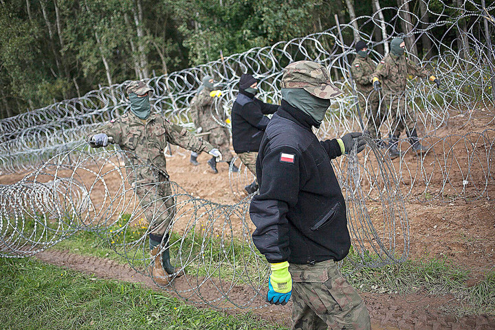 Megtámadtak egy határőrt a lengyel-fehérorosz határon