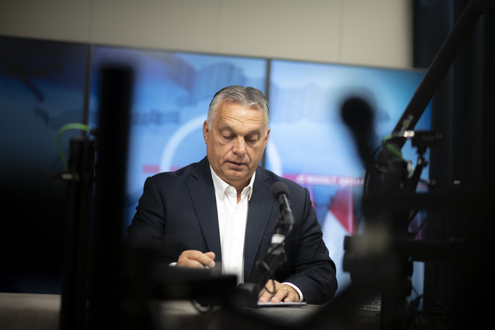 Orbán: Ki kell tartani a rezsicsökkentés mellett
