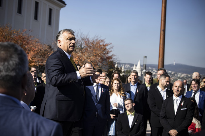 Orbán Viktor: Szelfibajnokok