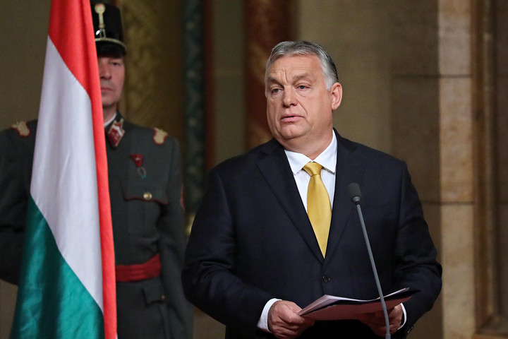 Fotó: MH/Hegedüs Róbert Orbán: Csak akkor maradhatunk meg, ha győzünk