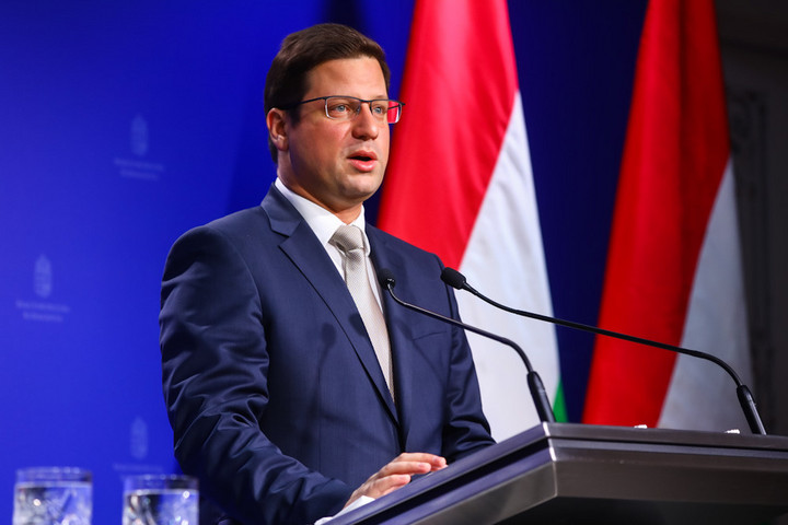 Fotó: MH/Purger Tamás „Rezsidrágulást hozhat a baloldali kormányzás”