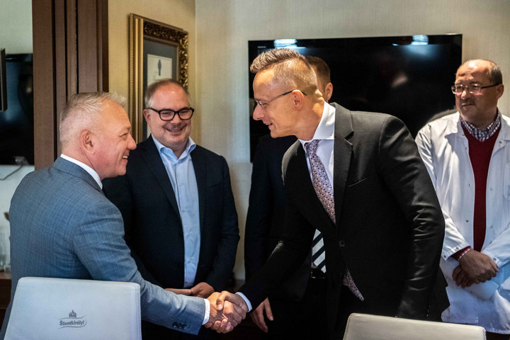 Fotó: Facebook/Szijjártó Péter Magyarország az új világgazdasági korszak nyertesei közé tartozik