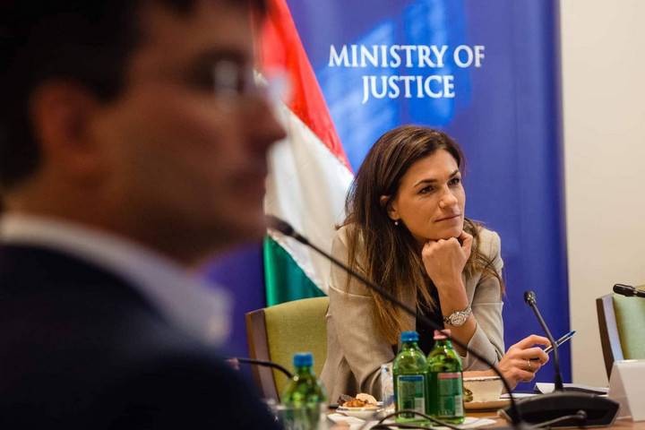 Fotó: Facebook / Varga Judit Varga Judit: Brüsszel elnyomásából sem kérünk