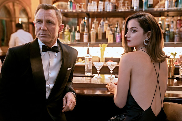 Rasszistátlanítás James Bond módra