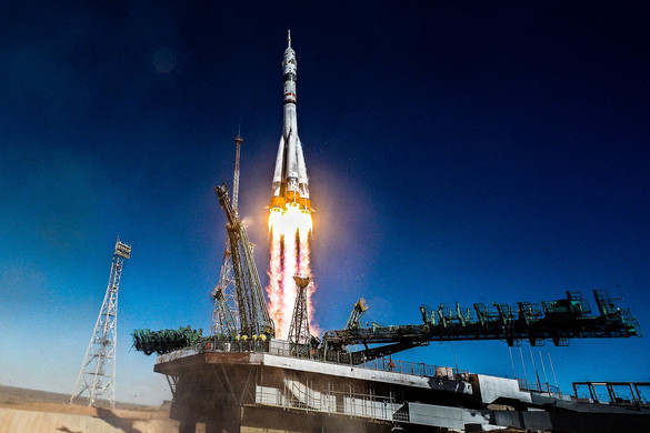 Pilóta nélküli Szojuz űrhajó hozza vissza a Földre a Nemzetközi Űrállomás legénységét