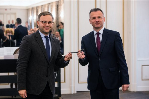 Átadták a gyulai Almásy-kastély Stefánia-szárnyát
