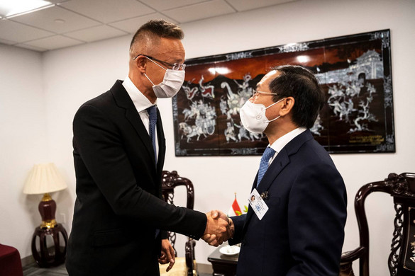 Szijjártó: 400-400 ezer vakcinát adott el Magyarország Vietnamnak és Thaiföldnek