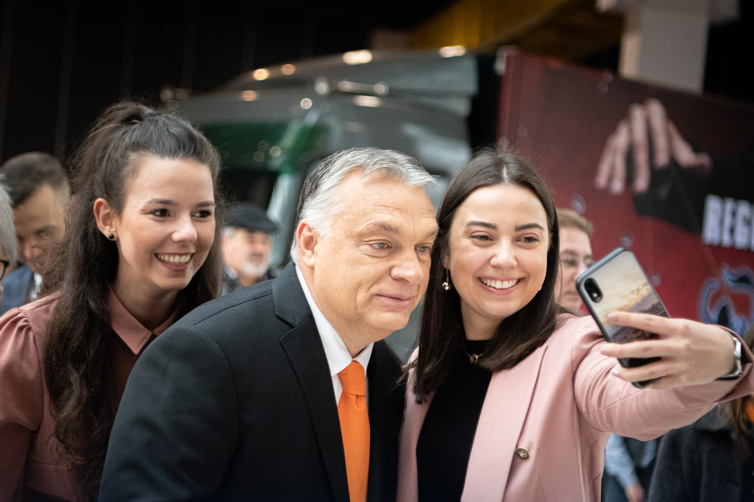 Cikk borítókép