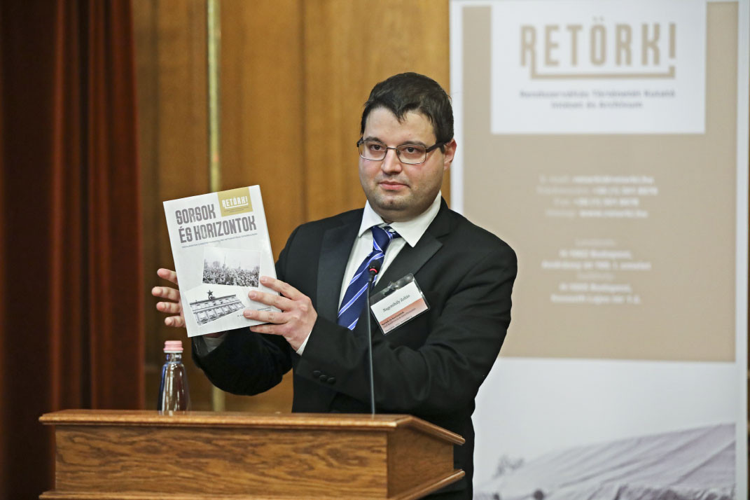 Nagymihály Zoltán, a RETÖRKI tudományos segédmunkatársa az 1956-os forradalom és szabadságharc 65. évfordulóján rendezett konferencián és könyvbemutatón az Országházban