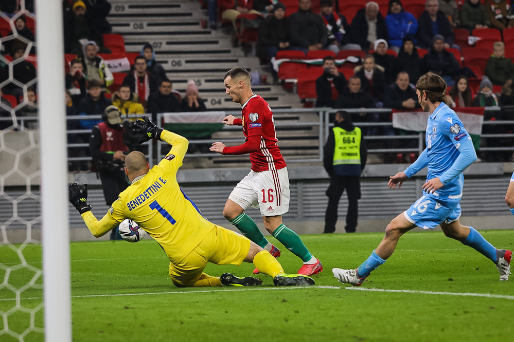 Gazdag Dániel megszerzi a magyar válogatott második gólját San Marino ellen