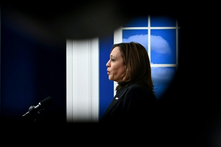 Fotó: Brendan SMIALOWSKI / AFP Kamala Harris volt egy kis ideig az Egyesült Államok ideiglenes elnöke