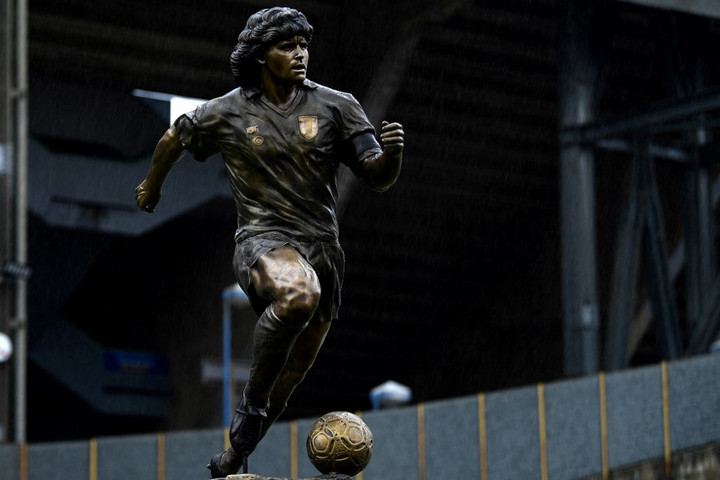 Fotó: AFP/Filippo Monteforte Halála évfordulóján Diego Maradonára emlékezett Nápoly