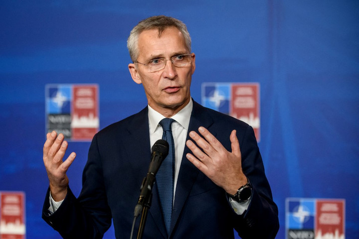 Fotó: AFP/Gints Ivuskans „Újabb tárgyalási fordulót kell tartani a NATO-Oroszország Tanács keretében”