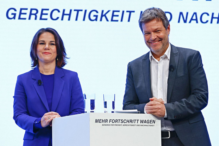 Össztűz alatt a német koalíciós megállapodás