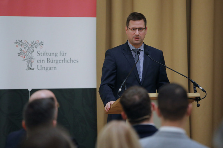 Fotó: MH / Purger Tamás Élesen szemben áll a leendő német vezetés és a közép-európai országok értékrendje