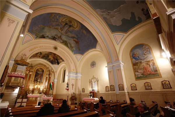 Megújult a katolikus templom az ormánsági Felsőszentmártonban