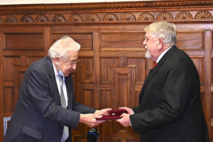 Frankl Péter világhírű zongoraművész életművét Pro Cultura Hungarica díjjal ismerték el