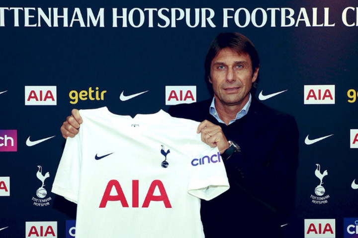 Conte aláírt a Tottenhamhez