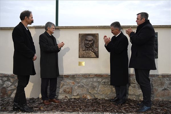 Fotó: MTI / Kovács Tamás Kövér: Horváth János számunkra egy győztes magyar jellem megtestesülése volt