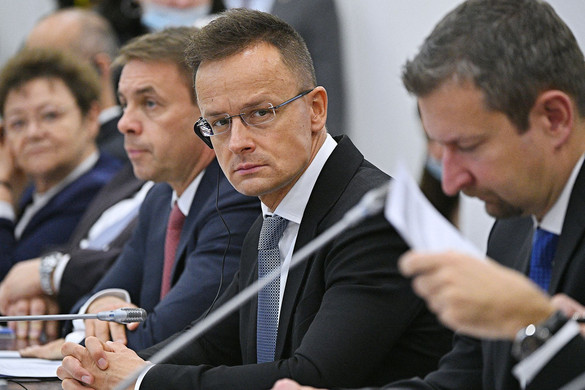 Európa képmutatóan viselkedik