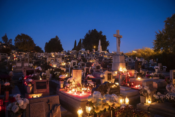 November 2-ig este nyolcig lesznek nyitva a fővárosi temetők