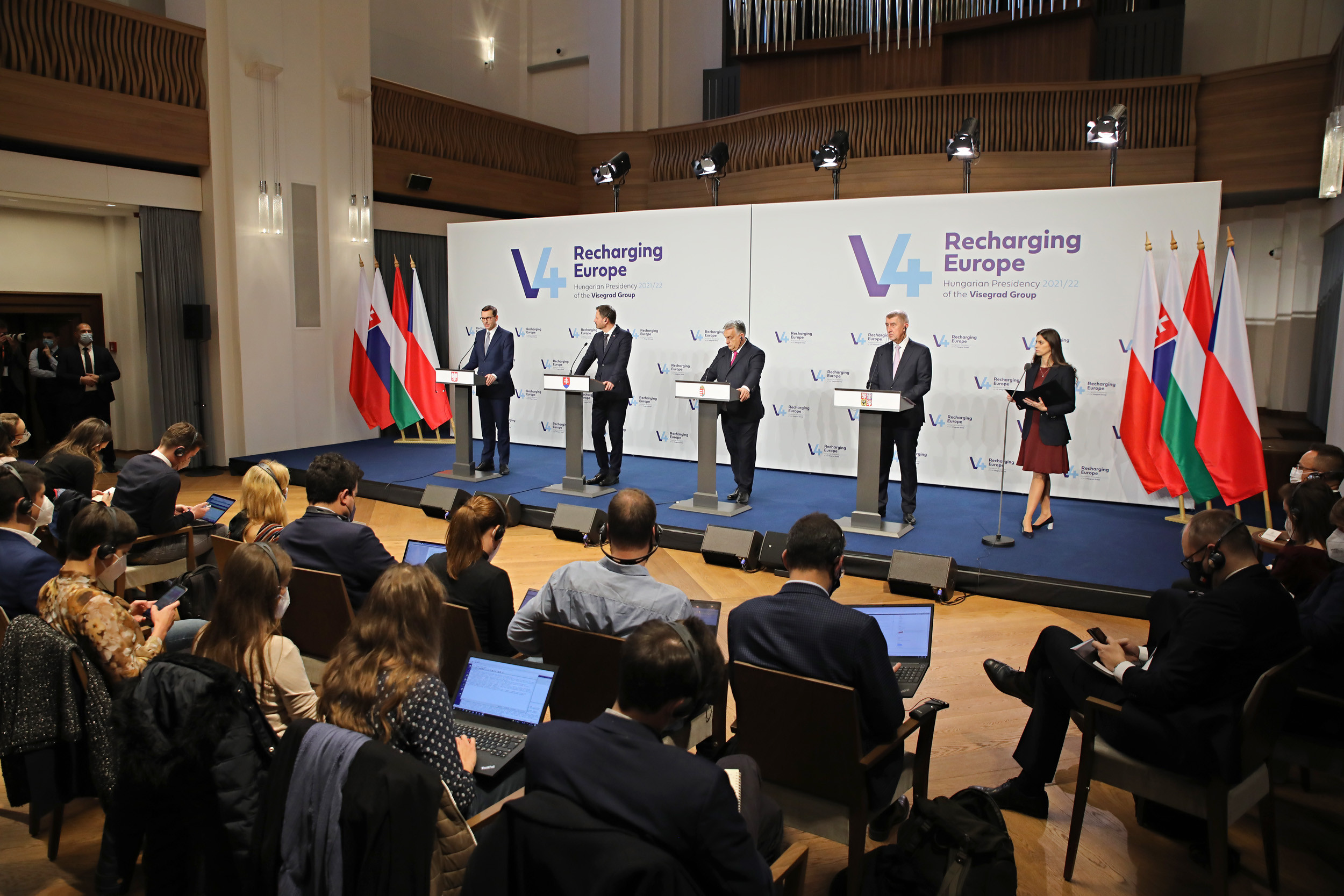 Orbán Viktor: Brüsszel elhibázott migrációs politikát folytat