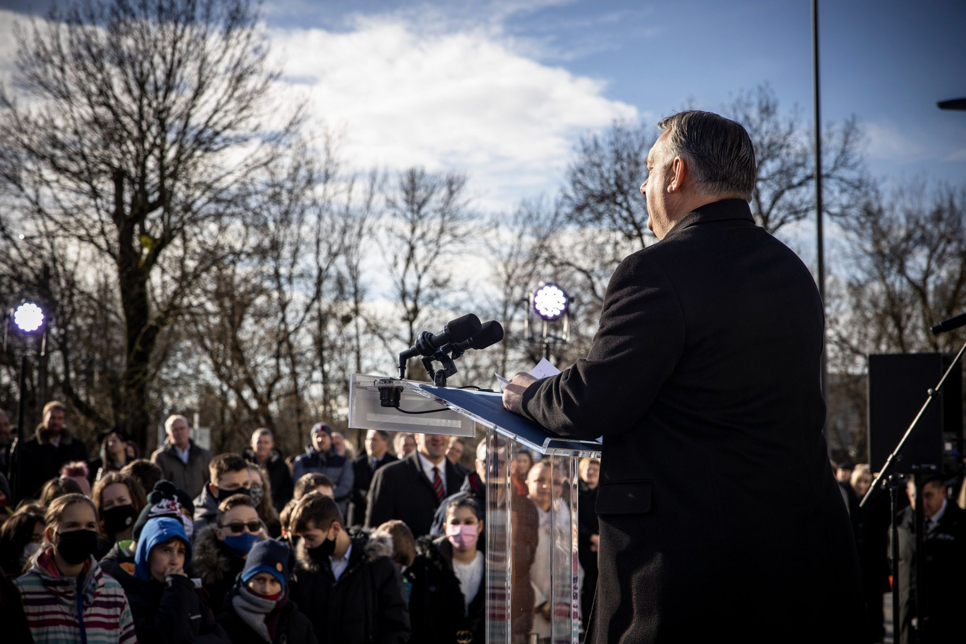 Orbán Viktor kormányfő beszédet mond a Magyar Agrár- és Élettudományi Egyetem tulajdonában lévő Gödöllő Városi és Térségi uszoda megnyitóján 2021. december 3-án