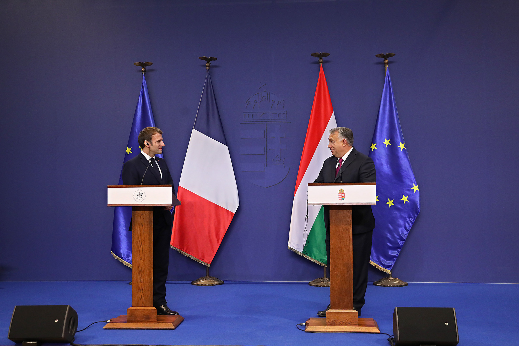 Orbám Viktor kormányfő és Emmanuel Macron francia elnök a sajtótájékoztatón