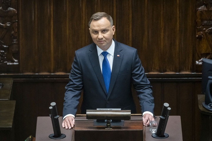 Pozitív lett a lengyel elnök vírustesztje