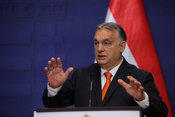 Orbán Viktor: Magyarország előre megy, nem hátra