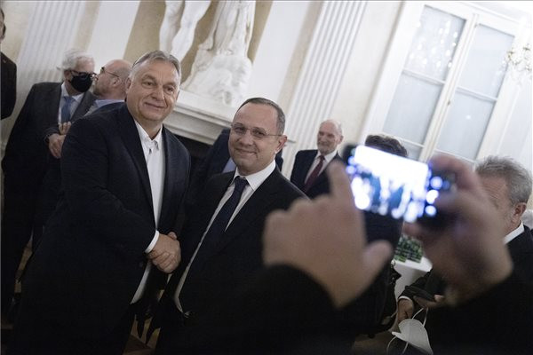Orbán Viktor Varsóban