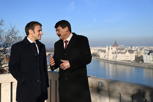 Macron Budapesten