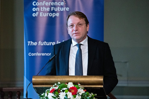 Várhelyi Olivér: Az elmúlt év nem volt kihívásoktól mentes az EU-Szerbia kapcsolatok terén