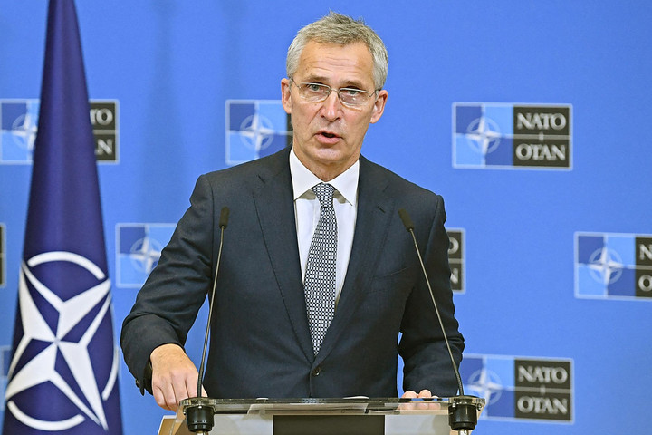 Tárgyalások kezdődnek a NATO és a Kreml között