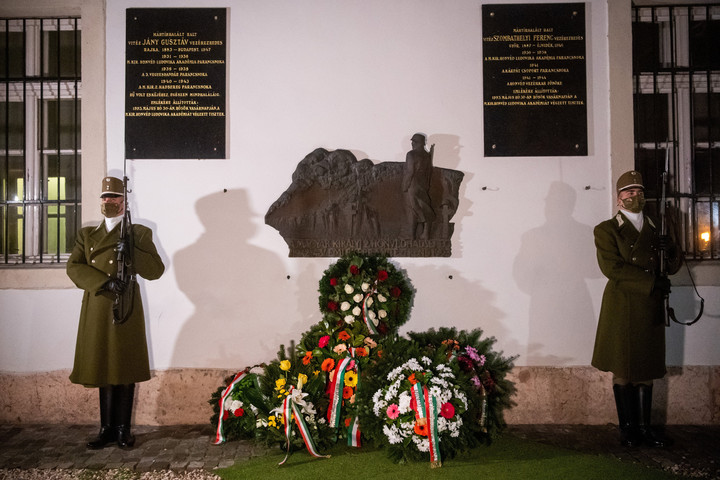 „A Don-kanyar a hadsereg fekete napjaként íródott a magyar történelembe”
