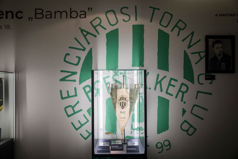 Emlékkiállítás nyílt Deák „Bambáról” születésének 100. évfordulója alkalmából