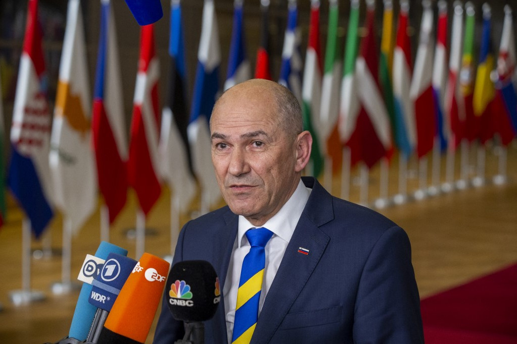 Jansa bizalmatlansági indítványt nyújtott be
