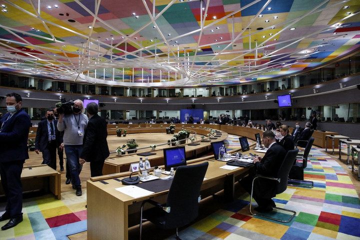 Elfogadták az EU-csúcson az új szankciókról szóló nyilatkozatot