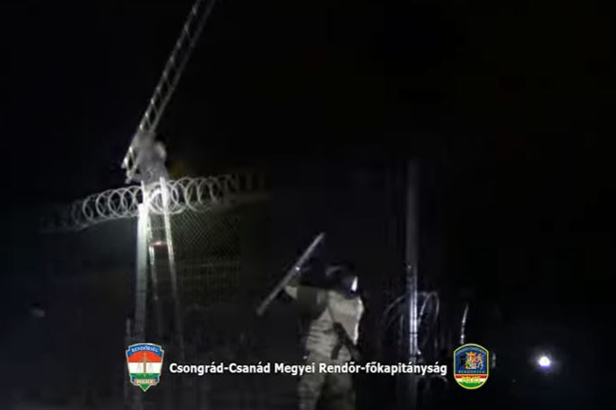 Fotó: Youtube/PoliceHungary Több támadás érte a szerb-magyar határon szolgáló rendőröket