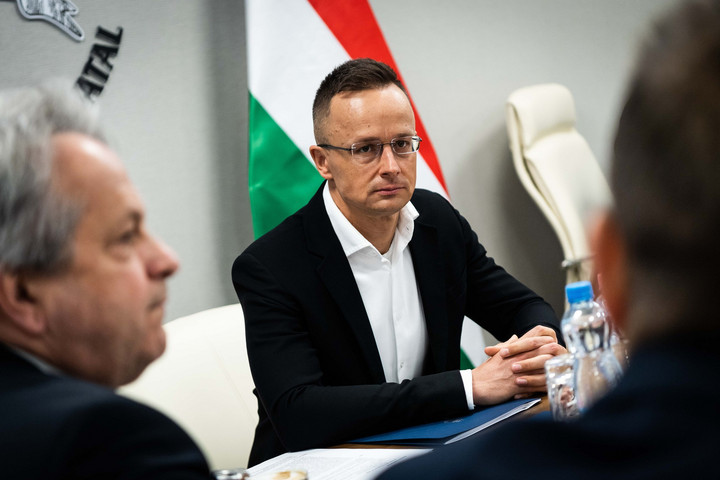 Fotó: Facebook / Szijjártó Péter A magyarok biztonsága a legfontosabb