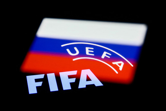 Kizárták az orosz klubokat és a válogatottat a nemzetközi focikupákból