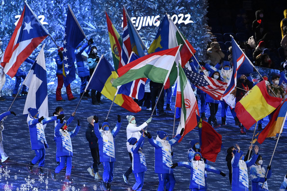 Kialudt a láng Pekingben: Véget ért a téli olimpia
