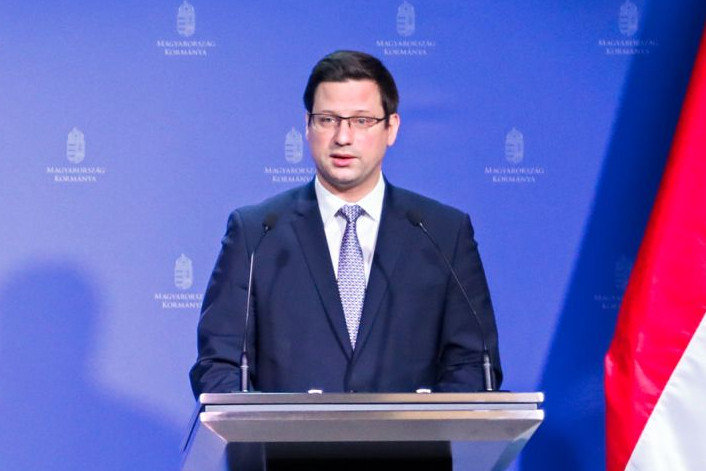 Gulyás Gergely: Már csaknem 366 út újult meg a budapesti útépítési programban