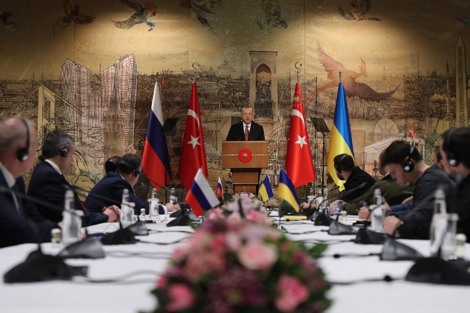 Erdogan felszólította az orosz és ukrán felet, hogy vessenek véget a háborúnak
