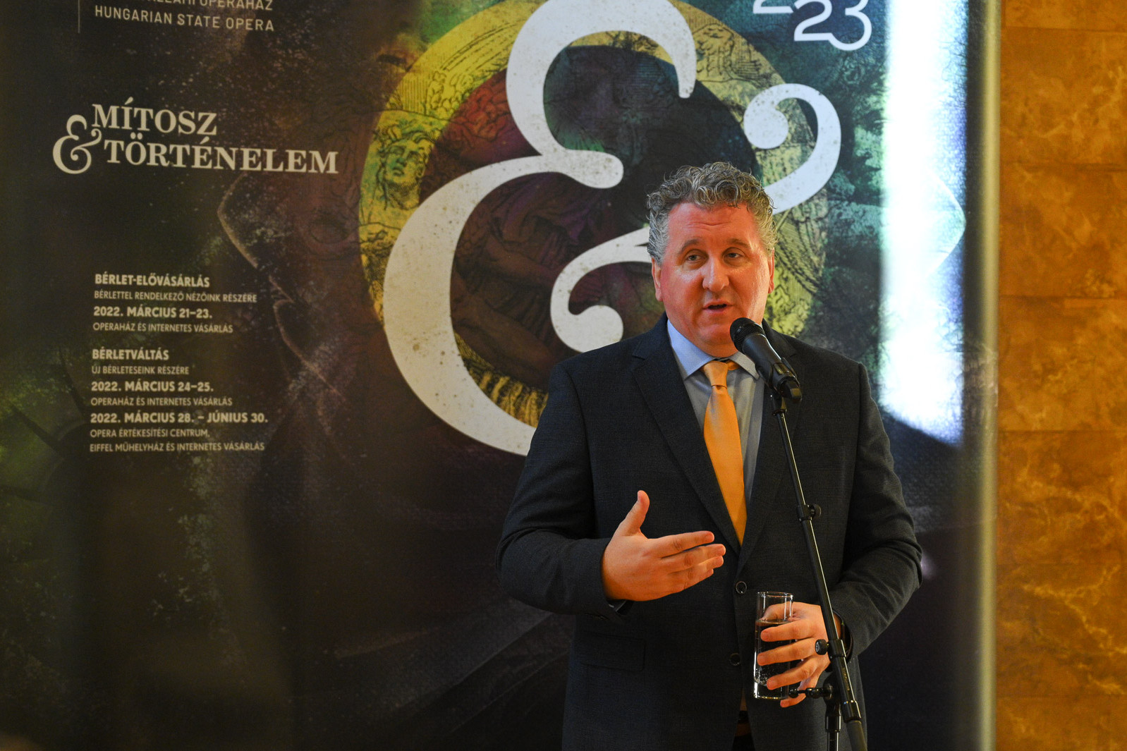 Ókovács Szilveszter, a Magyar Állami Operaház főigazgatója az Opera csütörtöki évadismertető sajtótájékoztatóján