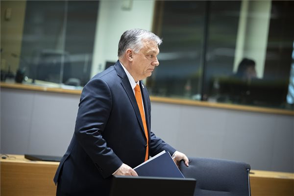 Orbán Viktor miniszterelnök az EU-tagországok állam-, illetve kormányfőinek kétnapos csúcstalálkozóján Brüsszelben