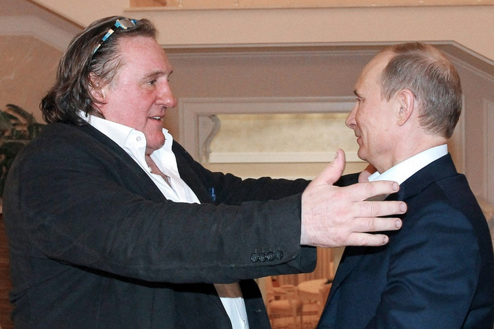 Depardieu elítélte az orosz elnök „eltévelyedéséit”