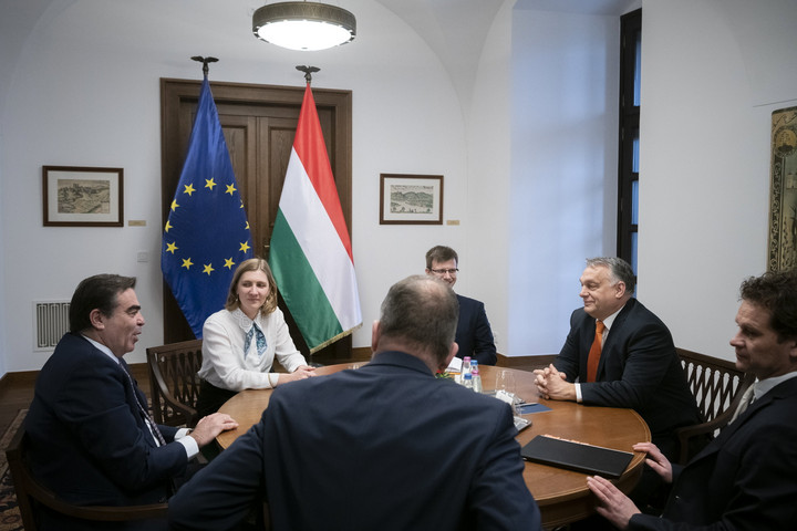 Fotó: MTI/Miniszterelnöki Sajtóiroda Példaértékűen kezeli a válságot Magyarország
