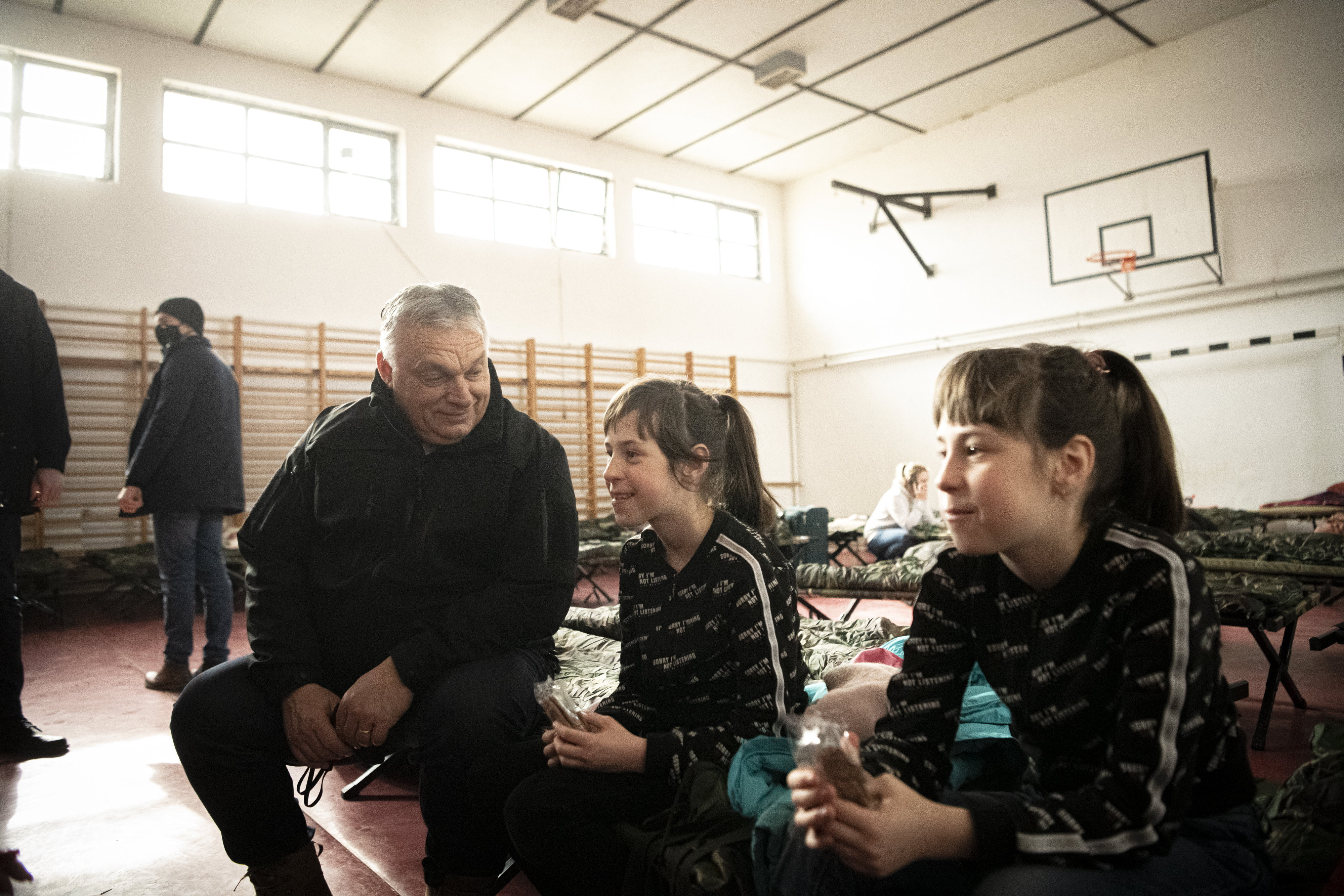 Orbán Viktor: Minden bajbajutott számíthat Magyarországra